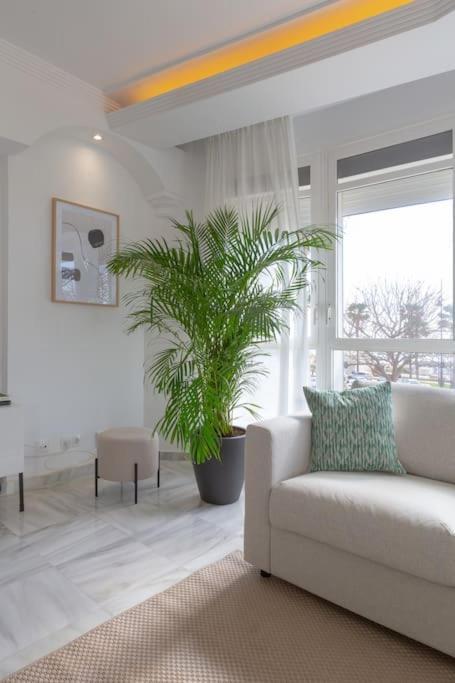 Eden Costa Lago Primera Linea De Mar Торремолинос Экстерьер фото
