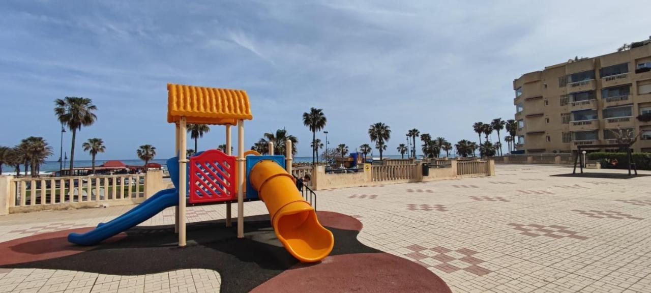 Eden Costa Lago Primera Linea De Mar Торремолинос Экстерьер фото